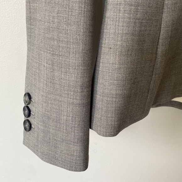 Banana Republic classic wool blend grey blazer - Picture 4 of 9